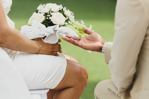 Cadeau original pour les mariés : 12 idées qui sortent du lot