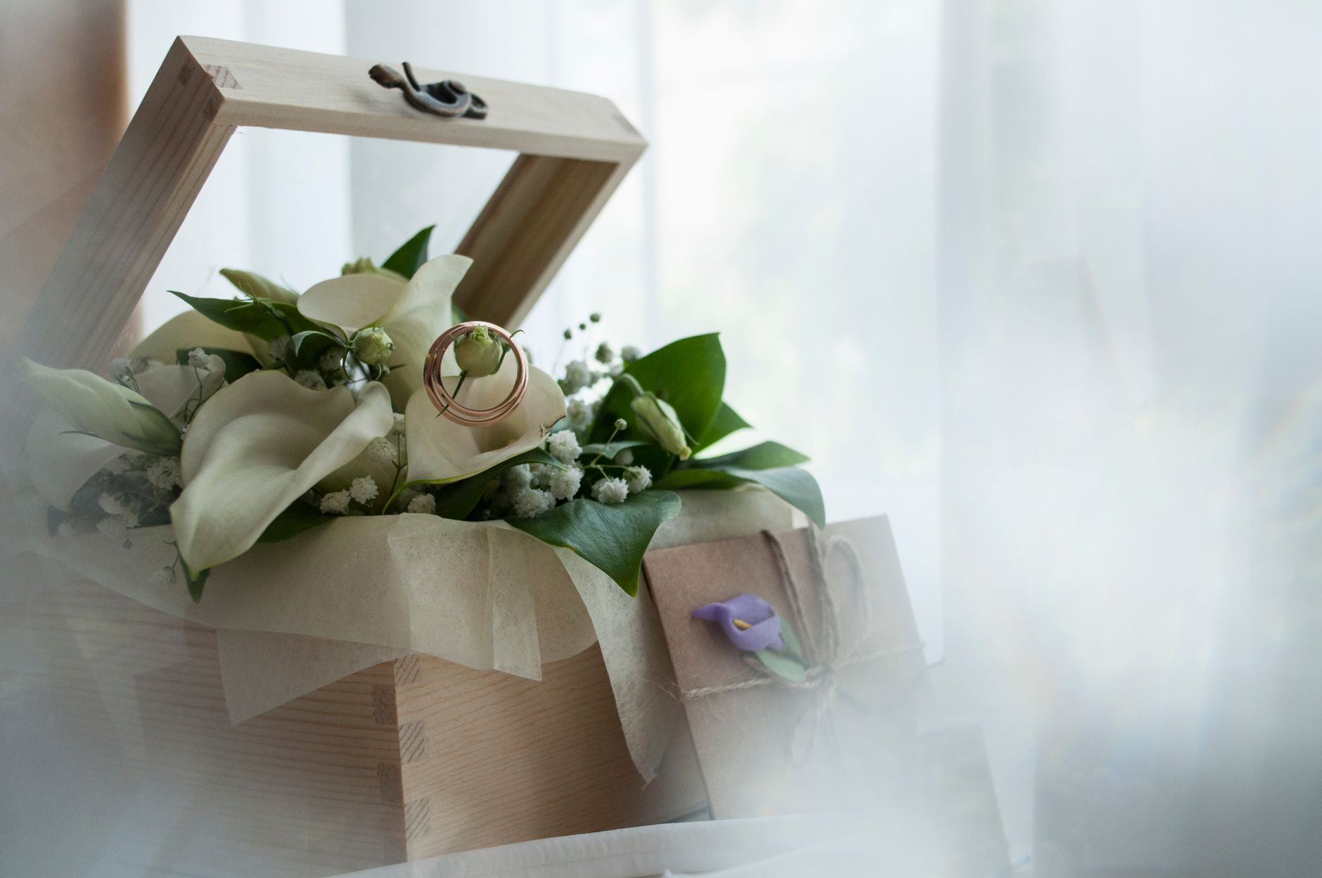 Noces de muguet : 13 ans de mariage, idées cadeaux